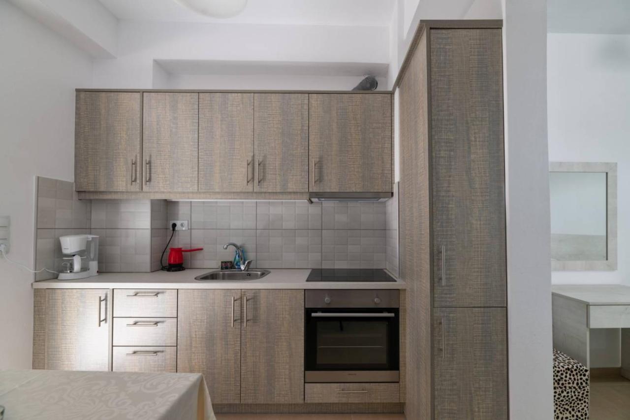 Irini-Kalamaki-Apartments 外观 照片
